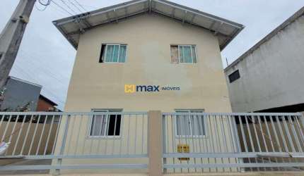 Venda: Terreno com 3 casas de 2 quartos e garagem no Bairro Jardim Iate Clube