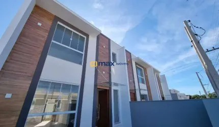 Venda: Sobrado Geminado Novo, 1 Suíte + 2 dormitórios, Meia Praia, Navegantes