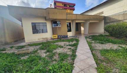 Casa ampla, semi mobiliada com 3 quartos (1 suíte) à venda no bairro Ressacada em Itajaí