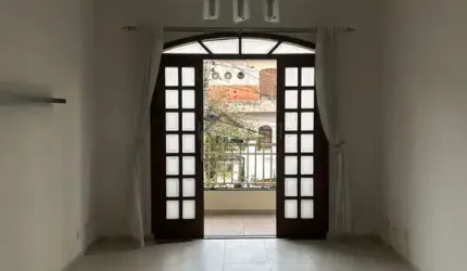 Sobrado à venda no Jardim Lar São Paulo com 3 quartos