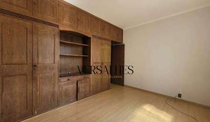 Casa ampla com 4 quartos e excelente estrutura