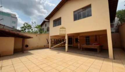 Casa para Venda com 4 quartos e 3 vagas no Bairro Planalto