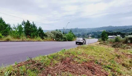 A vantagem de comprar um terreno é de criar o projeto que você quiser.