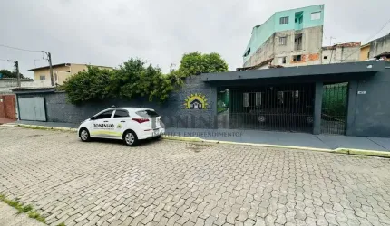 Casa com 4 quartos à venda no Jardim Gonçalves, Itaquaquecetuba  por R$ 1.060.000
