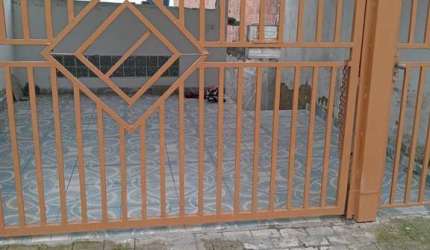Casa com 1 quarto à venda na Vila Vermont, Itaquaquecetuba  por R$ 320.000