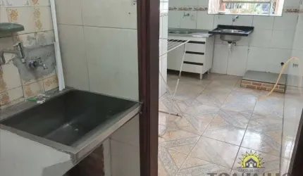 Casa com 4 quartos à venda na Vila Zeferina, Itaquaquecetuba  por R$ 585.000