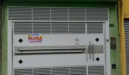 Casa com 3 quartos para alugar na Vila Virgínia, Itaquaquecetuba  por R$ 3.000
