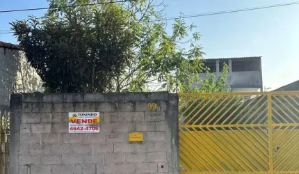 Casa à venda no Jardim Horto do Ipê, Itaquaquecetuba  por R$ 300.000