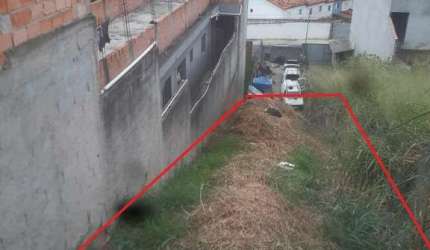 Terreno à venda no Jardim Moraes, Itaquaquecetuba  por R$ 100.000