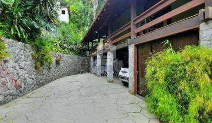 VENDA - Casa com 4 dormitórios. Itaipu - Niterói/RJ