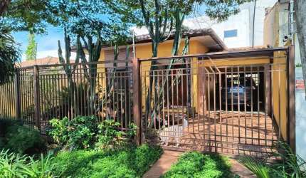 Casa com 4 quartos à venda na Rua Daniel Pedro Muller, 59, Botafogo, Campinas, 219 m2 por R$ 1.000.000