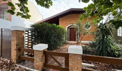 Casa com 3 quartos para alugar na Rua Doutor Mário Badan, 2000, Jardim Chapadão, Campinas, 239 m2 por R$ 5.500
