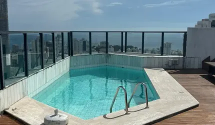 Cobertura vista mar com 4 suítes à venda na Graça, 472 m².