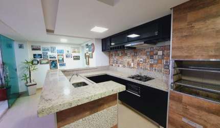 Martins - Excelente cobertura duplex de 150m² á venda!
