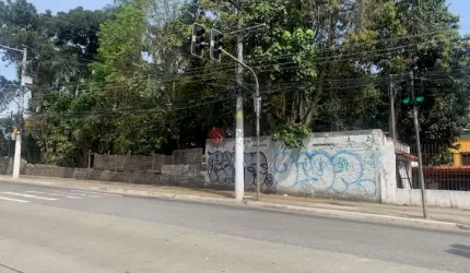 Terreno na Vila Carmosina, com 6.400,00 metros.