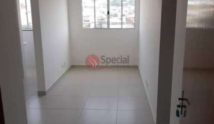 Apartamento no Jardim Imperador.