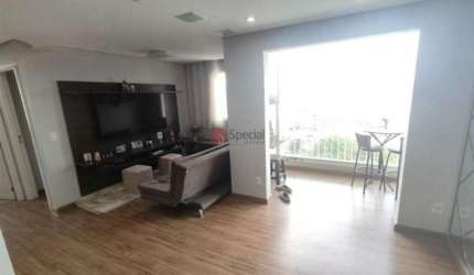 Apartamento com  2 dormitórios, 1 vaga, piscina, salão de festas, ótima localização.