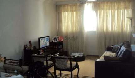 Apartamento na Água Rasa.