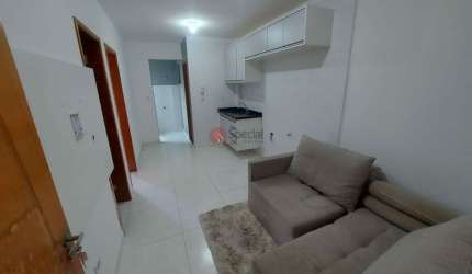 Apartamento  na Cidade Patriarca com 2 dormitporios, sacada ,próximo ao Metrô Guilhermina.
