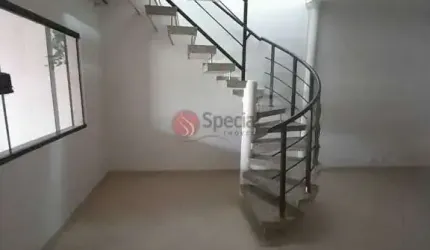 Sobrado com 3 dormitórios no Sapopemba.