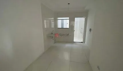 Apartamento a 500 metros do Metrô Guilhermina.