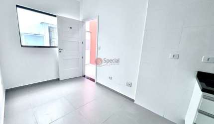 Apartamento novo, 2 quartos, com quintal . na Vila Oratório.