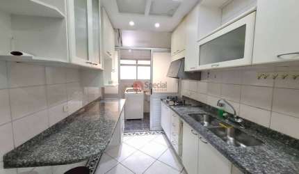 Apartamento à venda com 93 m² , 3 quartos, 1 suíte, sala 2 ambientes, 2 vagas.