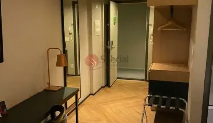 Apartamento mobiliado e decorado ao lado do Metrô Republica com 1 quarto.