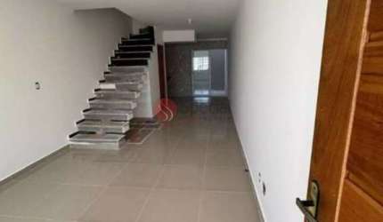 Sobrado  residencial à venda no  Jardim Vila Formosa com 2 suítes e 2 vagas.