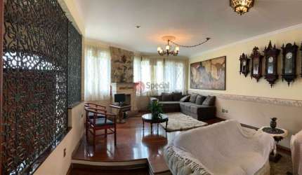 Sobrado no Jardim Têxtil com 3 dormitórios,  5 vagas com 400 m².