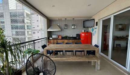 Apartamento no Tatuapé com 192 metros, 3 suítes, varanda gourmtet, lazer de club.