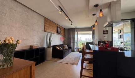 Apartamento com varanda gourmet, mobiliado, com 3 quartos, 2 suíte e 2 vagas.