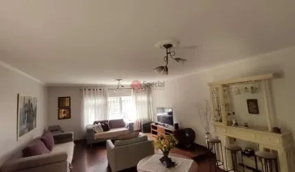 Sobrado para compra  na Vila Formosa, 309 metros,  4 quartos, 5 vagas, quintal.