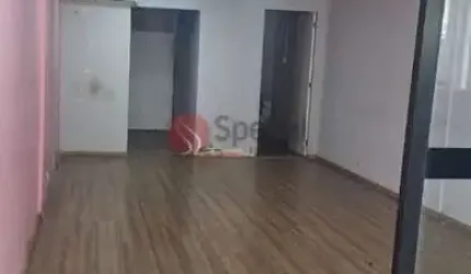 Sobrado comercial no Tatuapé com 3 salas e 2 banheiros.