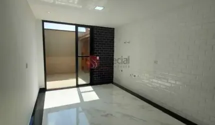 Sobrado à venda Vila Granada com 3 suítes, 2 vagas, novo.