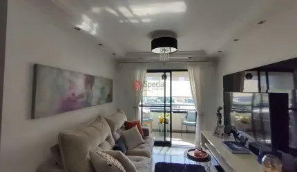 Apartamento à venda com 85 metros,  3 dormitórios,  2 vagas,  localizado a 5 minutos do Metrô.