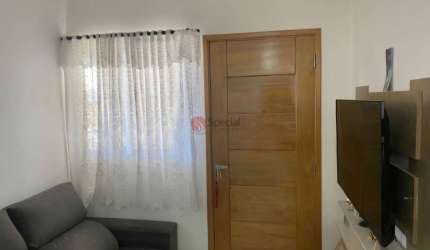 Apartamento no Tatuapé, 1 dormitório, sala, cozinha, lavanderia,elevador, próximo ao Metrô Carrão.