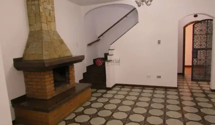 Sobrado para compra e locação com 300 metros na Penha.