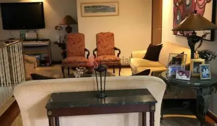 Cobertura à venda no Jardim Avelino com 4 quartos, 1 suíte, 5 vagas, 280 metros.