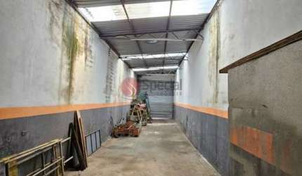 Galpâo no Brás, 1.770 metros àrea construída, terreno 1.388,00m, ao lado do Metro Brás.