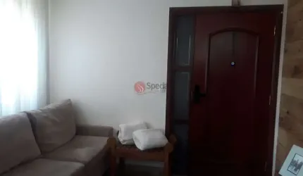 Apartamento na Anália Franco