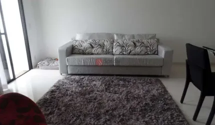Apartamento no Jardim Anàlia Franco  com localização excelente.