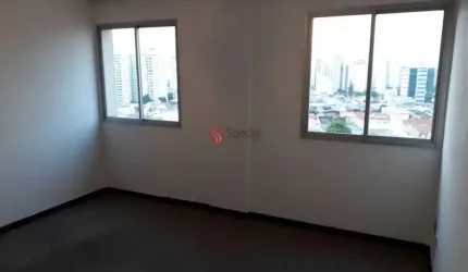 Apartamento no Anália Franco - Bem localizado