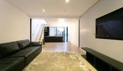 Sobrado de Vila mobiliado e decorado no Tatuapé.