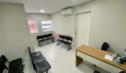 Sala á venda no Tatuapé ao lado do Metrô Carrão.