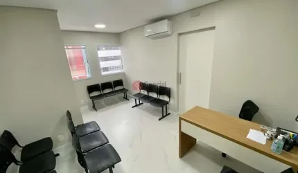 Sala á venda no Tatuapé ao lado do Metrô Carrão.