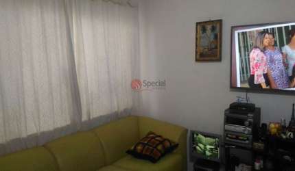 Sobrado com 3  dormitórios,  1 suíte  e 4 vagas no Jardim  Piqueroby.