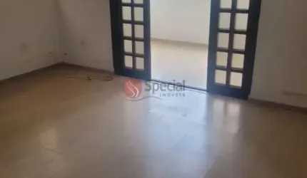 Prédio comercial com renda à venda no Tatuapé.