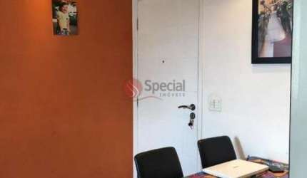 Apartamento com 2 dormitórios 47 m².