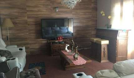 Casa linda próximo Shopping Anália,, com 250m² de terreno, sendo 10m² de frente, ótimo para construt